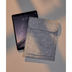 Plain Accessories Felt iPad slip Bagbase 62g