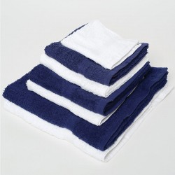 Plain Luxury range bath towel Towel City 550gsm Thick pile